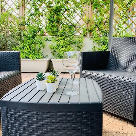 Bright Terrace In Eleganza E Relax