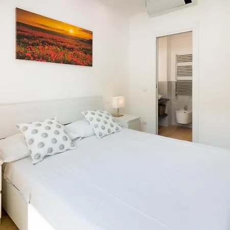 Bright Terrace In 公寓 米兰